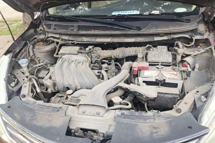 Used Nissan Livina 2013 1.6XE CVT Comfort Edition Engine Bay