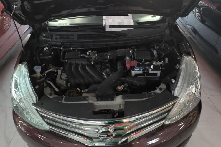 Used Nissan Livina 2013 1.6XE CVT Comfort Edition Engine Bay