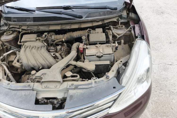 Used Nissan Livina 2013 Jinrui 1.6XL CVT Comfort Edition Engine Bay Left