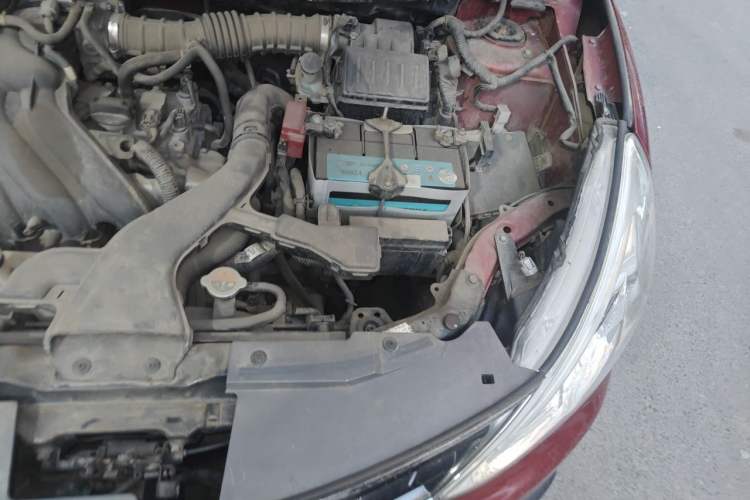 Used Nissan Livina 2013 Jinrui 1.6XL CVT Comfort Edition Engine Bay Left