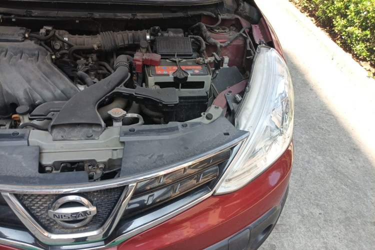 Used Nissan Livina 2013 Jingrui 1.6XL Manual Comfort Edition Engine Bay Left