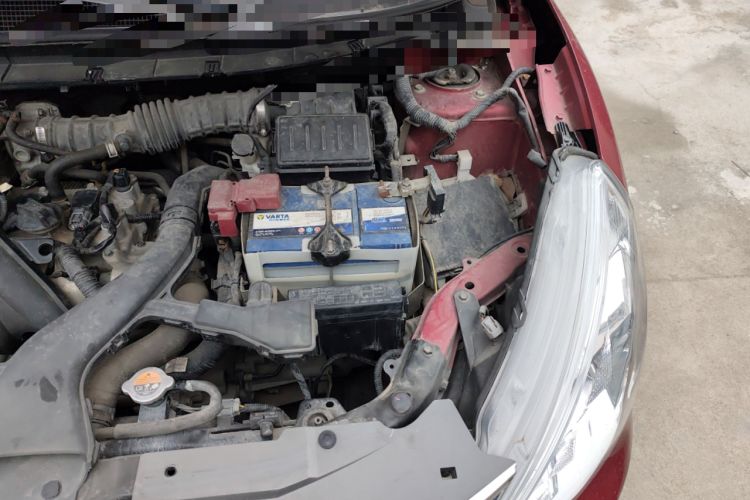 Used Nissan Livina 2013 Jingrui 1.6XL Manual Comfort Edition Engine Bay Left