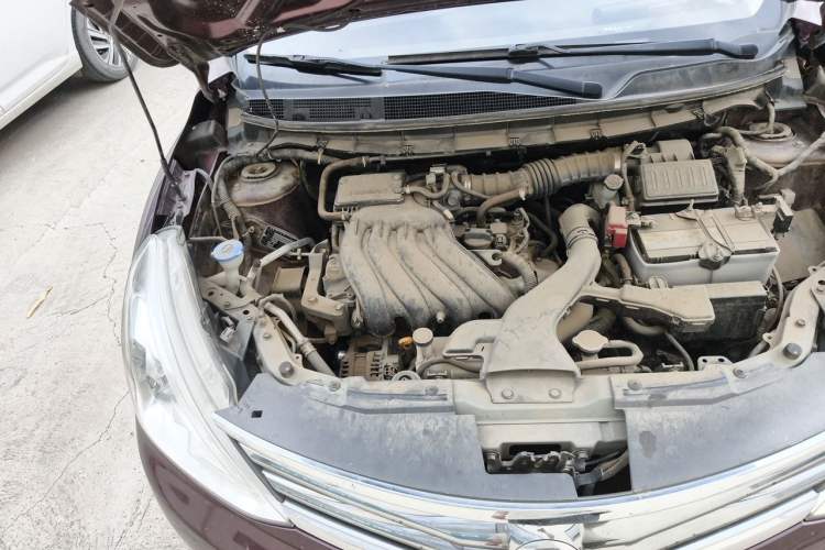 Used Nissan Livina 2013 Jinrui 1.6XL CVT Comfort Edition Engine Bay Right