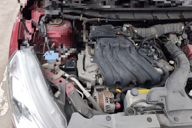 Used Nissan Livina 2013 Jingrui 1.6XL Manual Comfort Edition Engine Bay Right