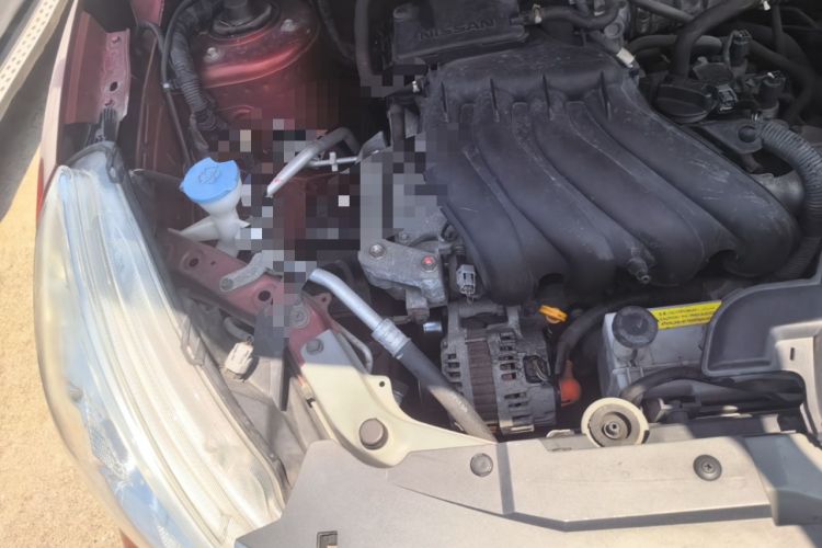 Used Nissan Livina 2013 Jinrui 1.6XL CVT Comfort Edition Engine Bay Right