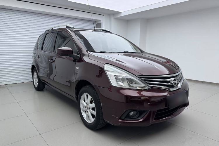 Used Nissan Livina 2013 1.6XE Manual Comfort Edition Exterior 2
