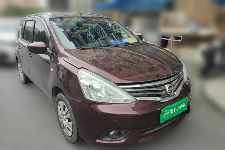 Used Nissan Livina 2013 1.6XE Manual Comfort Edition Front Right 45 Deg