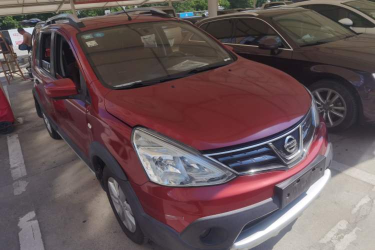 Used Nissan Livina 2013 Jingrui 1.6XL Manual Comfort Edition Front Right 45 Deg