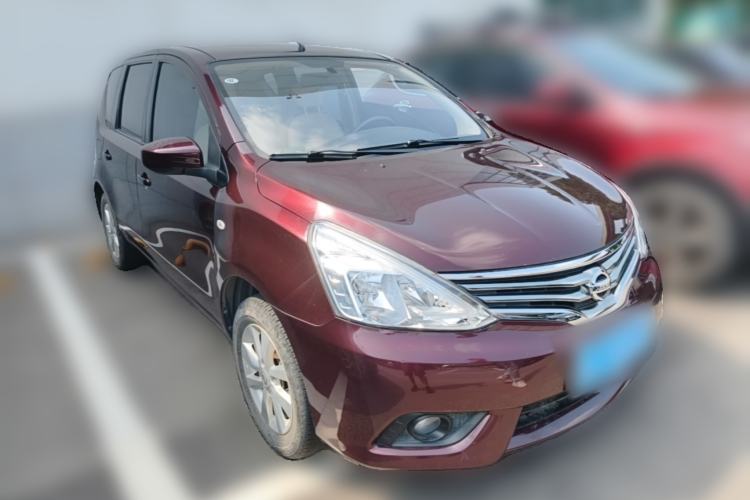 Used Nissan Livina 2013 1.6XE Manual Comfort Edition Front Right 45 Deg