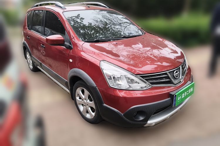 Used Nissan Livina 2013 JINRUI 1.6XV Manual Luxury Edition Front Right 45 Deg