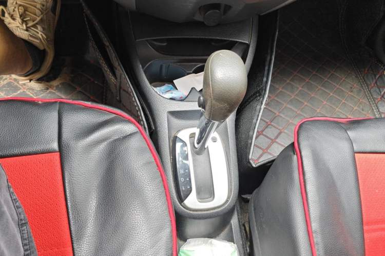 Used Nissan Livina 2013 Jinrui 1.6XL CVT Comfort Edition Gear Lever