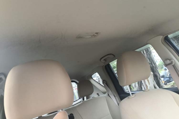 Used Nissan Livina 2013 1.6XE CVT Comfort Edition Headliner