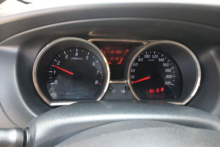 Used Nissan Livina 2013 Jingrui 1.6XL Manual Comfort Edition Instrument Cluster