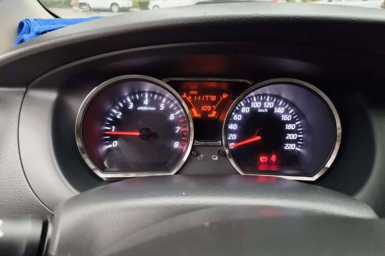 Used Nissan Livina 2013 JINRUI 1.6XV Manual Luxury Edition Instrument Cluster