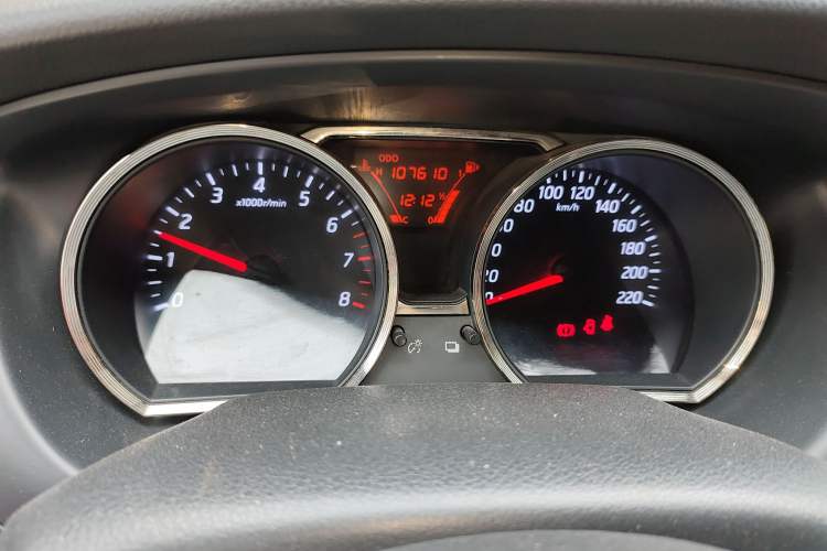 Used Nissan Livina 2013 Jingrui 1.6XL Manual Comfort Edition Instrument Cluster