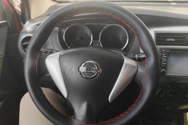 Used Nissan Livina 2013 Jingrui 1.6XL Manual Comfort Edition Interior 1