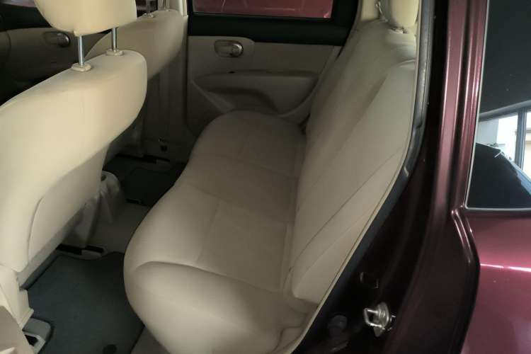 Used Nissan Livina 2013 1.6XE CVT Comfort Edition Interior 4