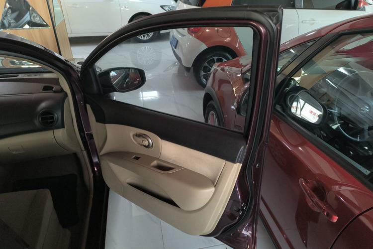 Used Nissan Livina 2013 1.6XE CVT Comfort Edition Interior 5