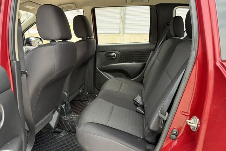 Used Nissan Livina 2013 Jinrui 1.6XL CVT Comfort Edition Interior 5