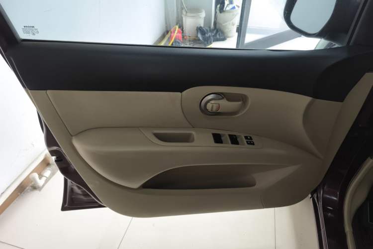 Used Nissan Livina 2013 1.6XE CVT Comfort Edition Interior 7