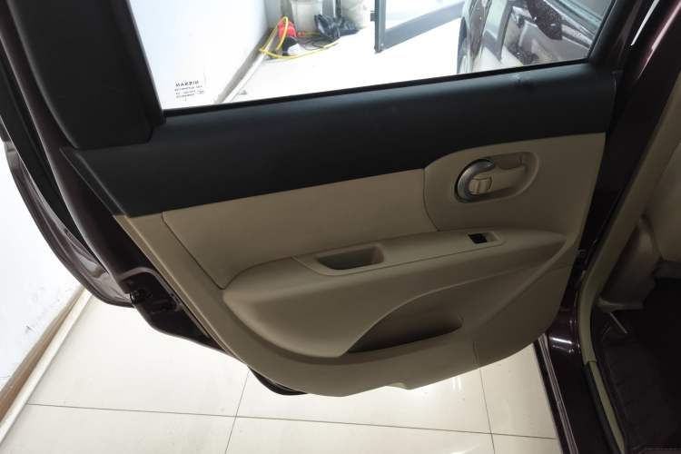 Used Nissan Livina 2013 1.6XE CVT Comfort Edition Interior 8