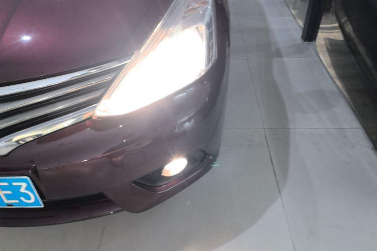 Used Nissan Livina 2013 1.6XE CVT Comfort Edition Left Front Headlight