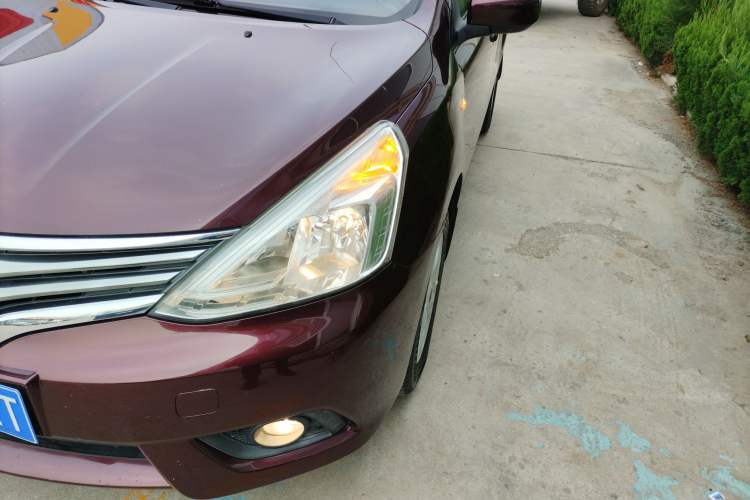 Used Nissan Livina 2013 1.6XE CVT Comfort Edition Left Front Headlight