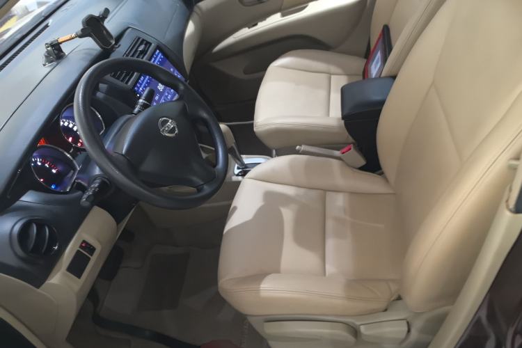 Used Nissan Livina 2013 1.6XE CVT Comfort Edition Left Front Seat