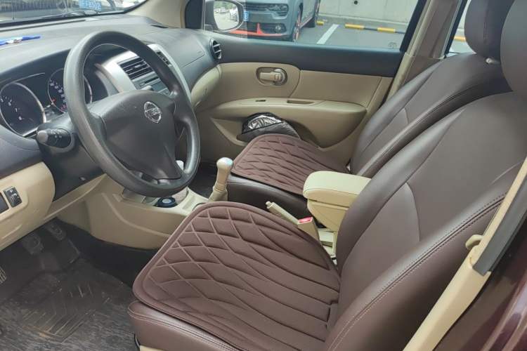 Used Nissan Livina 2013 1.6XE Manual Comfort Edition Left Front Seat
