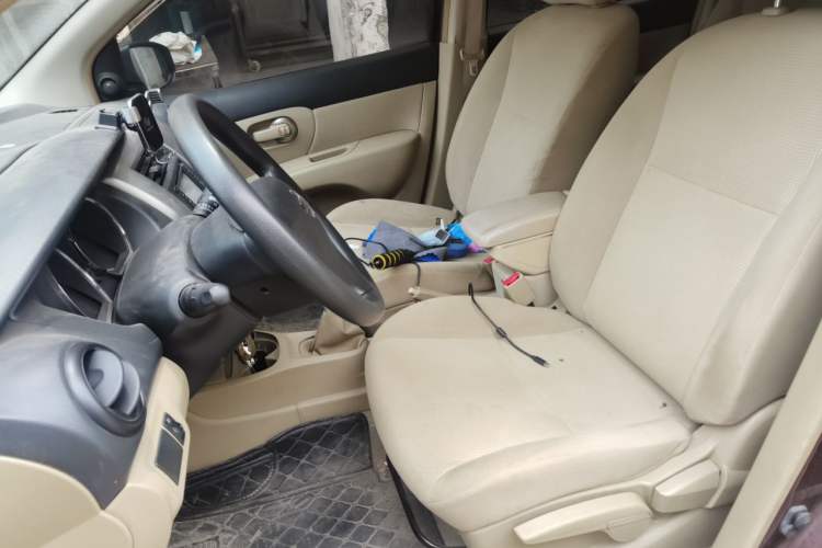 Used Nissan Livina 2013 1.6XE Manual Comfort Edition Left Front Seat
