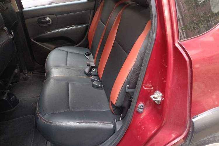 Used Nissan Livina 2013 JINRUI 1.6XV CVT Luxury Edition Left Rear Seat