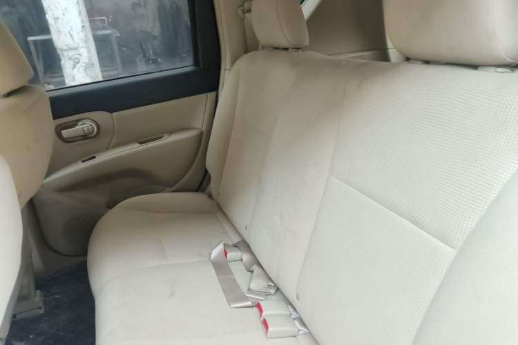 Used Nissan Livina 2013 1.6XE Manual Comfort Edition Left Rear Seat