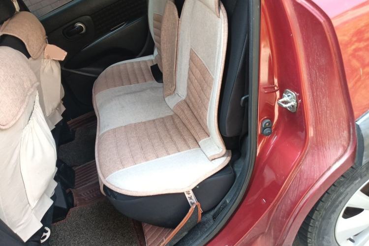 Used Nissan Livina 2013 Jingrui 1.6XL Manual Comfort Edition Left Rear Seat