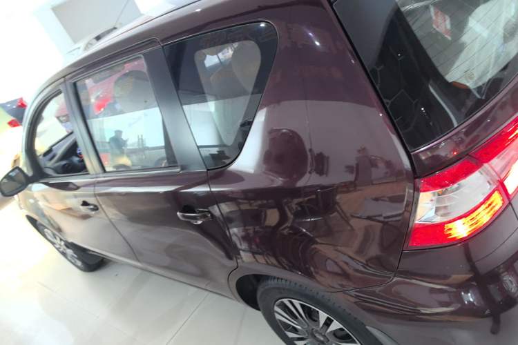 Used Nissan Livina 2013 1.6XE CVT Comfort Edition Left Side