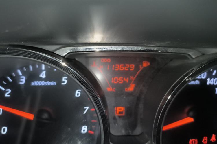 Used Nissan Livina 2013 1.6XE CVT Comfort Edition Odometer Close Up