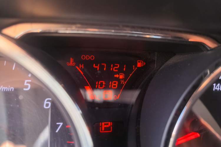Used Nissan Livina 2013 Jinrui 1.6XL CVT Comfort Edition Odometer Close Up
