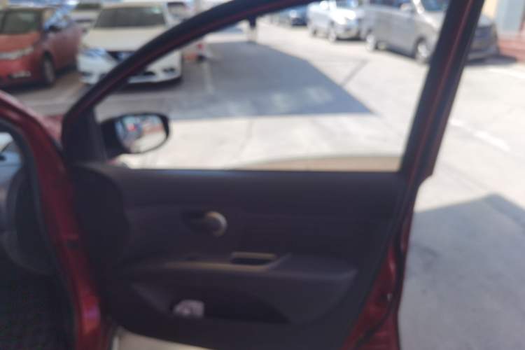Used Nissan Livina 2013 Jingrui 1.6XL Manual Comfort Edition Right Front Door Interior