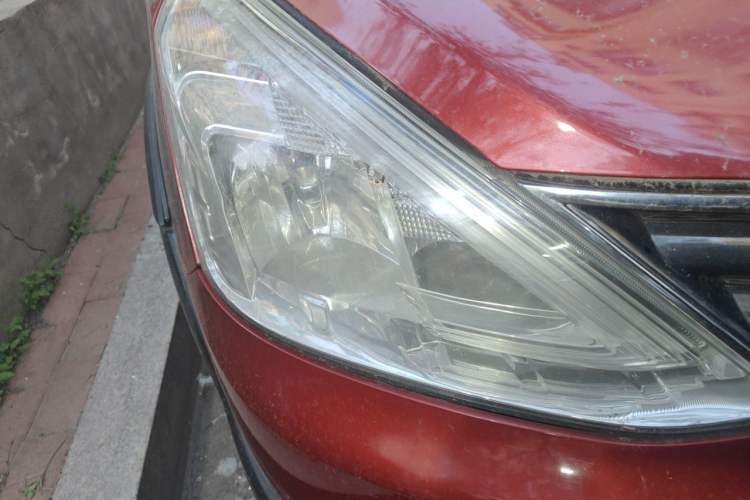 Used Nissan Livina 2013 Jinrui 1.6XL CVT Comfort Edition Right Front Headlight