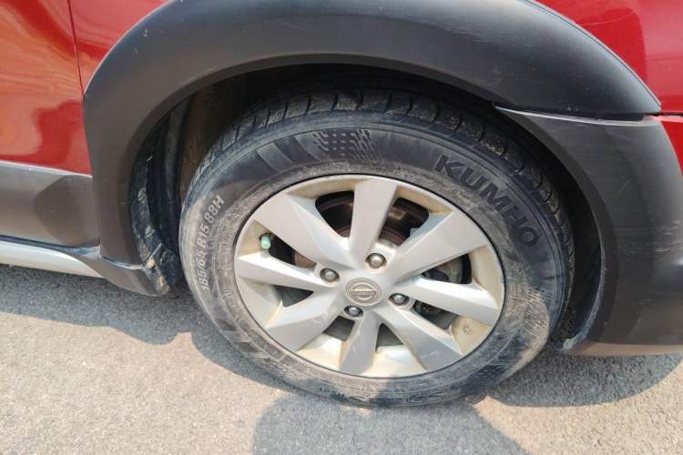 Used Nissan Livina 2013 Jinrui 1.6XL CVT Comfort Edition Right Front Wheel Hub