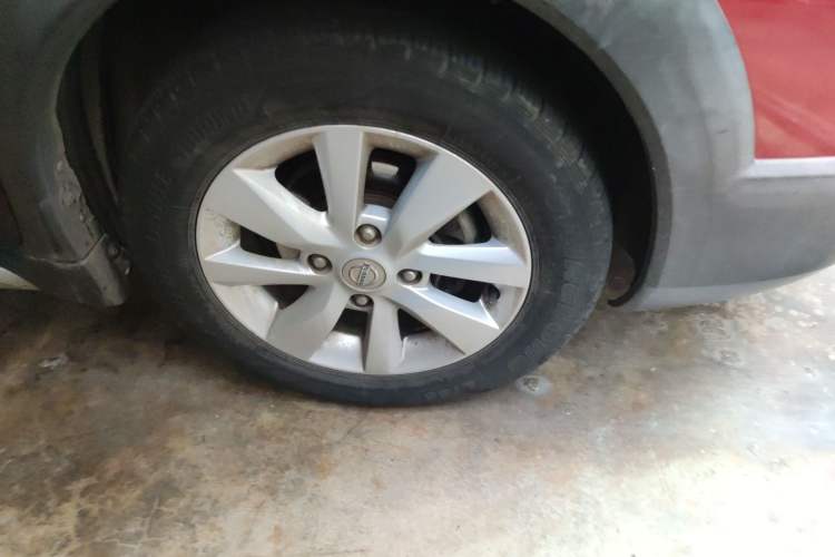 Used Nissan Livina 2013 Jinrui 1.6XL CVT Comfort Edition Right Front Wheel Hub