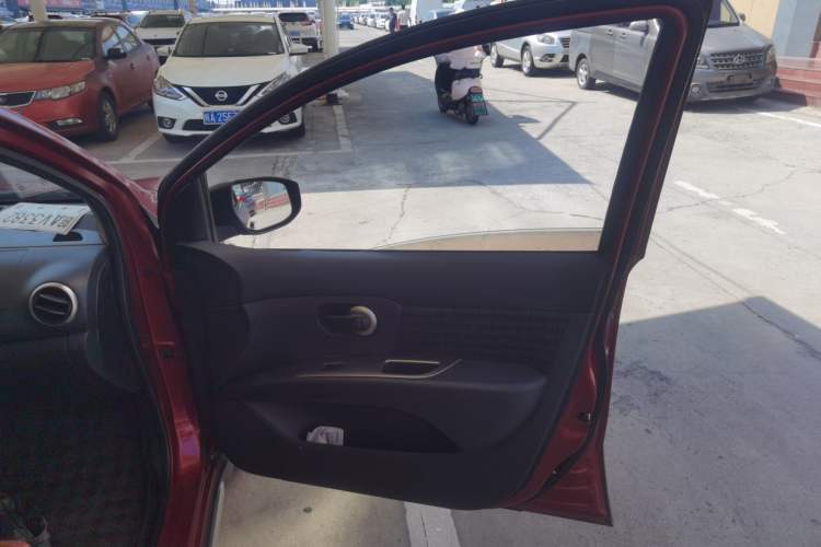 Used Nissan Livina 2013 Jingrui 1.6XL Manual Comfort Edition Right Rear Door Interior