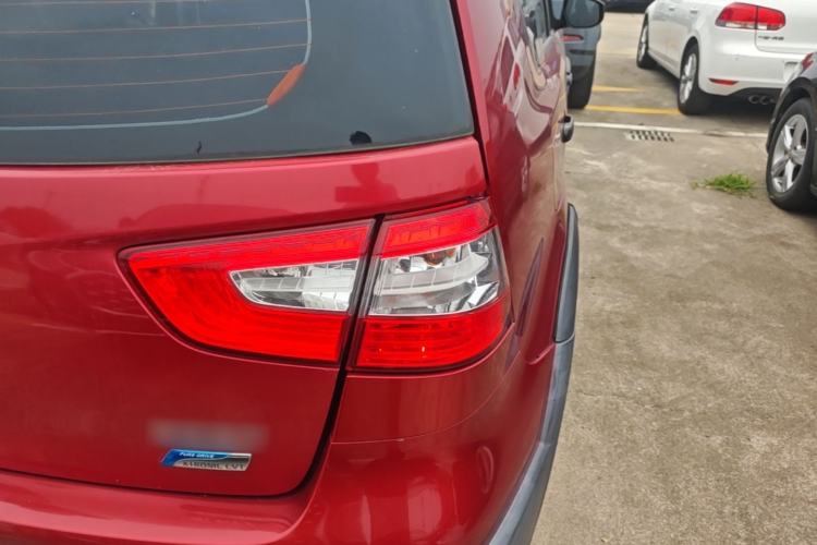 Used Nissan Livina 2013 JINRUI 1.6XV CVT Luxury Edition Right Rear Taillight