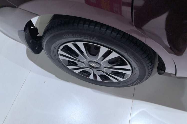 Used Nissan Livina 2013 1.6XE CVT Comfort Edition Right Rear Wheel Hub