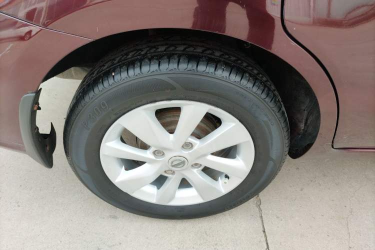 Used Nissan Livina 2013 1.6XE CVT Comfort Edition Right Rear Wheel Hub