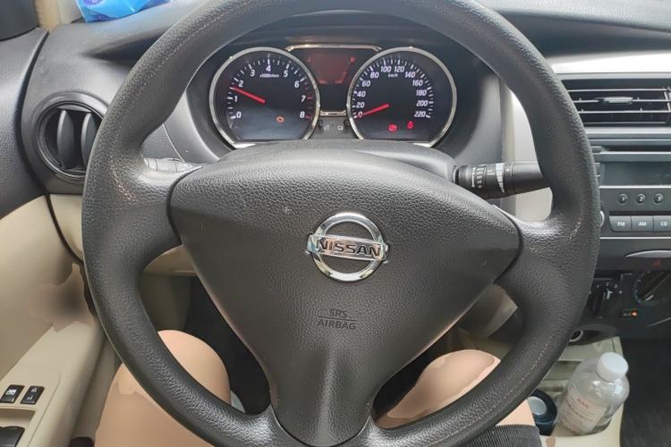 Used Nissan Livina 2013 1.6XE Manual Comfort Edition Steering Wheel