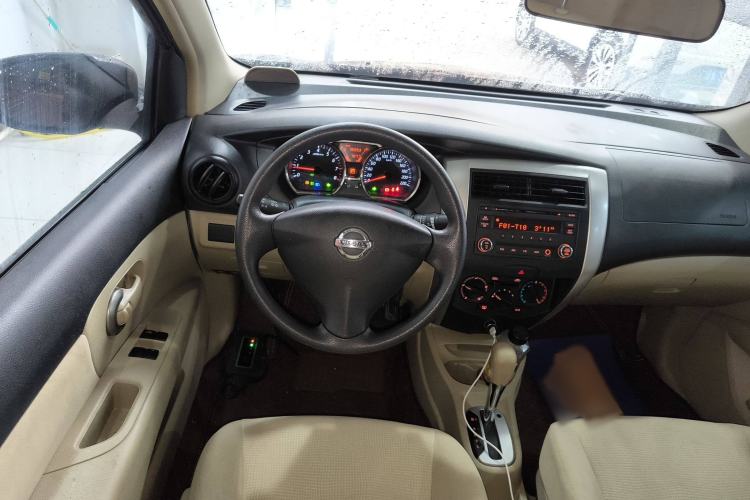 Used Nissan Livina 2013 1.6XE CVT Comfort Edition Steering Wheel