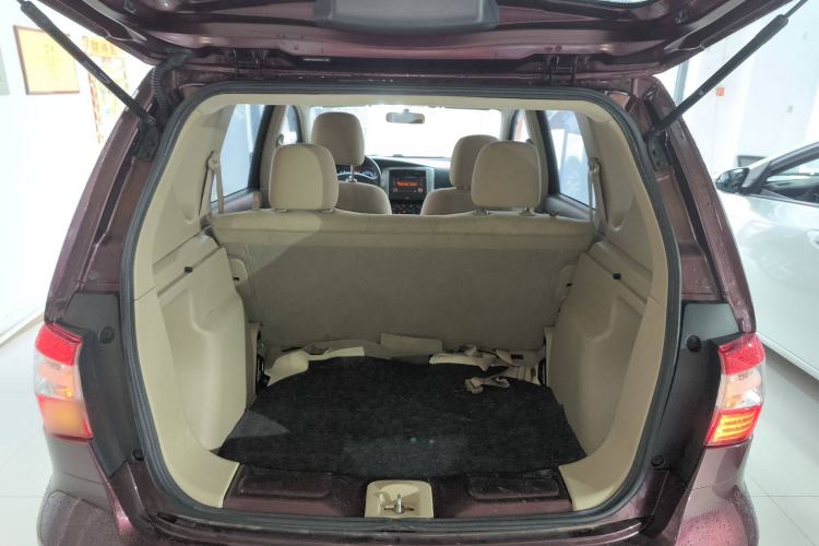 Used Nissan Livina 2013 1.6XE CVT Comfort Edition Trunk