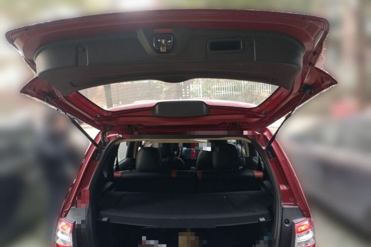 Used Nissan Livina 2013 JINRUI 1.6XV CVT Luxury Edition Trunk