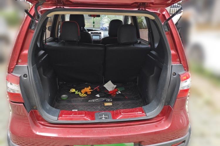 Used Nissan Livina 2013 Jinrui 1.6XL CVT Comfort Edition Trunk