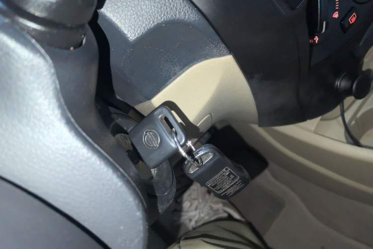 Used Nissan Livina 2013 1.6XE CVT Comfort Edition Vehicle Key